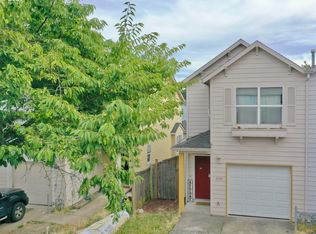 8330 SE Clinton St, Portland, OR 97266