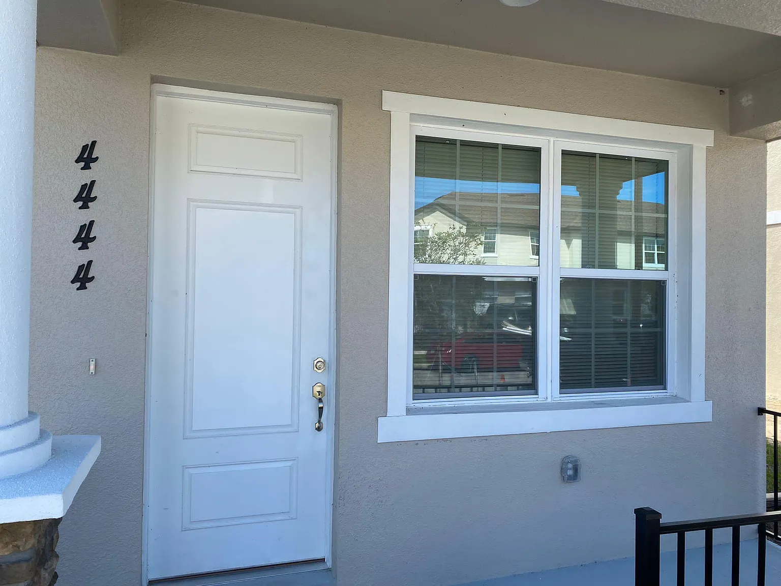 4 bed, 2.5 bath, 1750 sqft, $2,445 — Photo 2