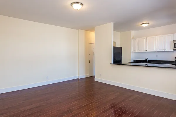 Rented by Nooklyn NYC LLC | media 28