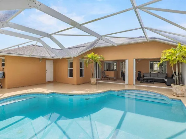 2914 SW Boxwood Circle, Port St Lucie, FL 34953