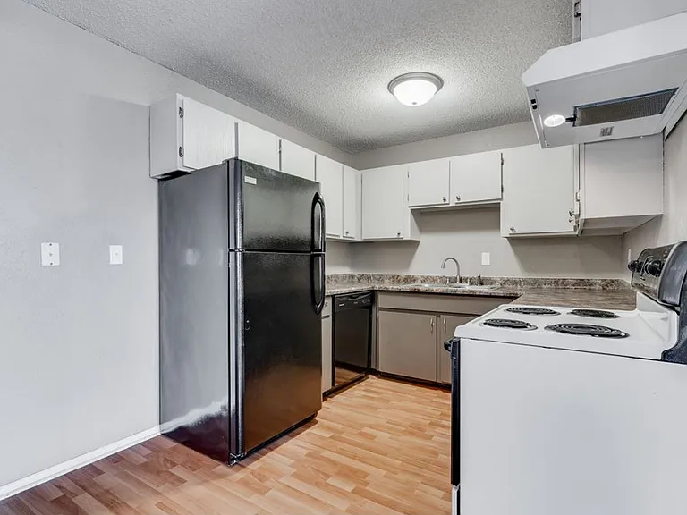 McCarrons Village Apartments — Photo 51