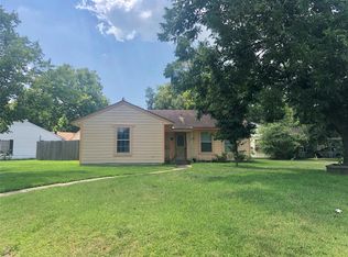 601 S 7th St, Baytown, TX 77520