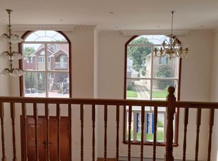 163-53 20 Ave #BUILING, Whitestone, NY 11357