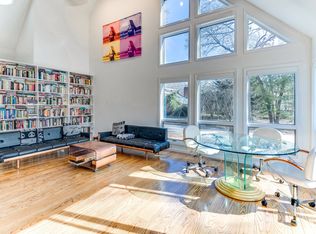 15 6th St, East Hampton, NY 11937