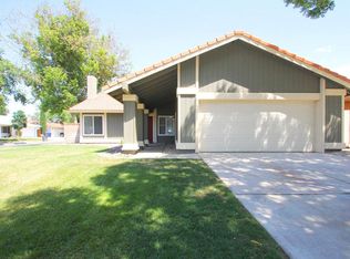 44056 Andale Ave, Lancaster, CA 93535