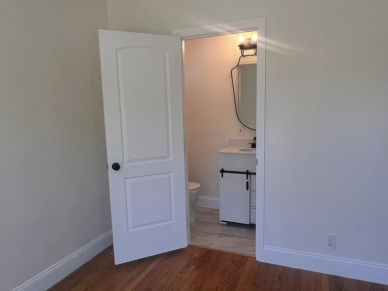 635 Arden Ave — Photo 24