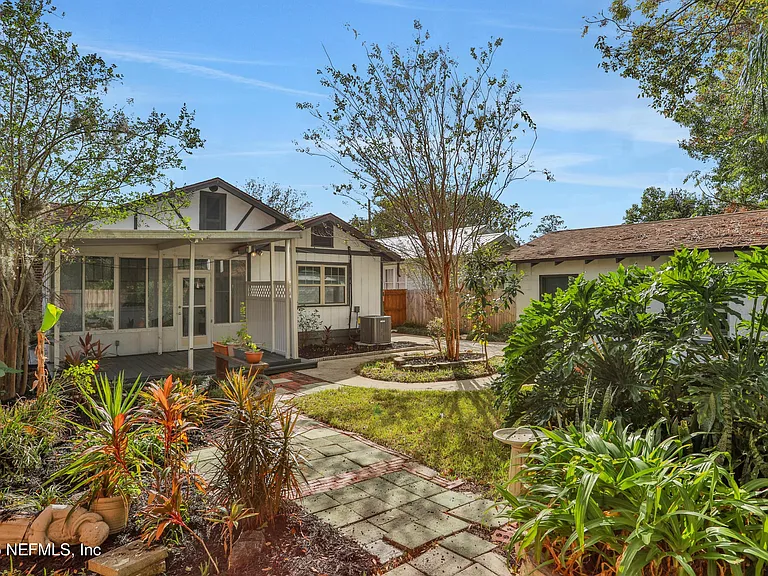4725 French St — Photo 44