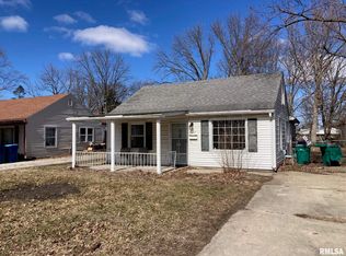 3033 Louise Ln, Springfield, IL 62702