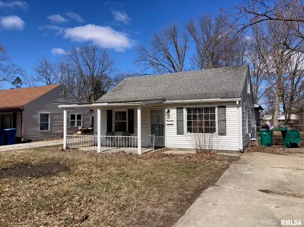 3033 Louise Ln, Springfield, IL 62702