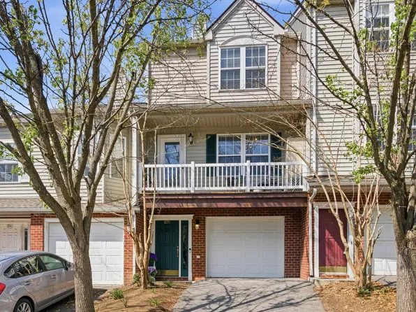 1270 Orange Leaf Ct, Christiansburg, VA 24073