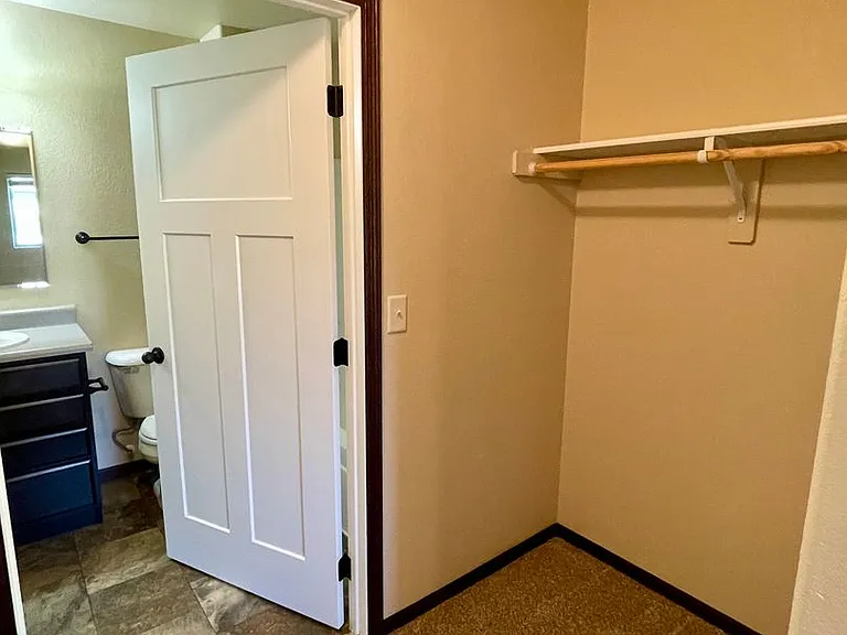 7050 Freedom Ln — Photo 26