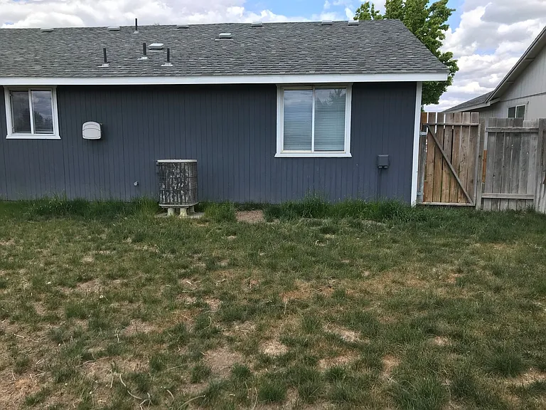 901 E Ball Ct — Photo 16