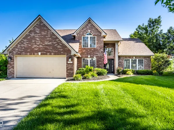1022 Sugar Maple Dr, Greenwood, IN 46143