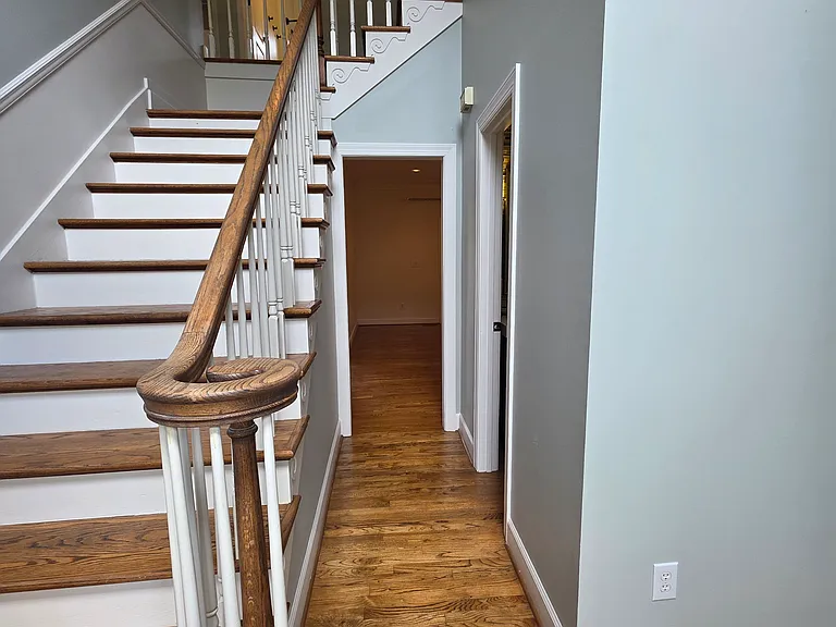 4556 Magnolia Dr — Photo 31