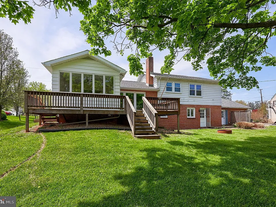 1571 North Dr