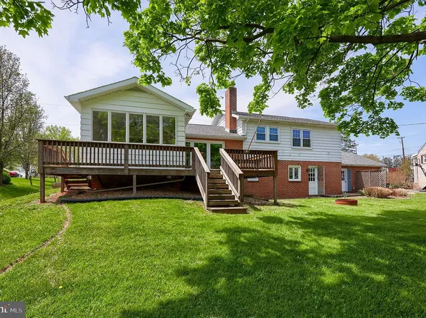 1571 North Dr, York, PA 17408