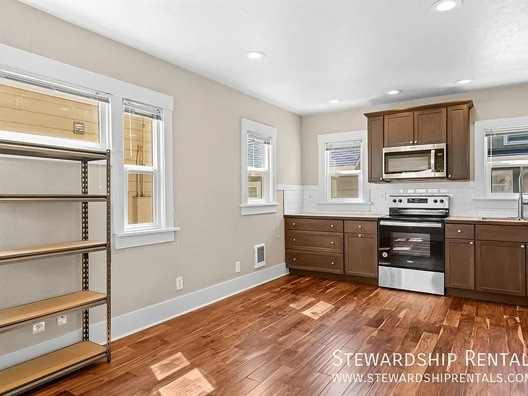 2024 Emerald St #6 — Photo 3