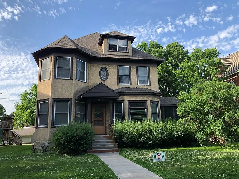 1863 Marshall Ave — Photo 11