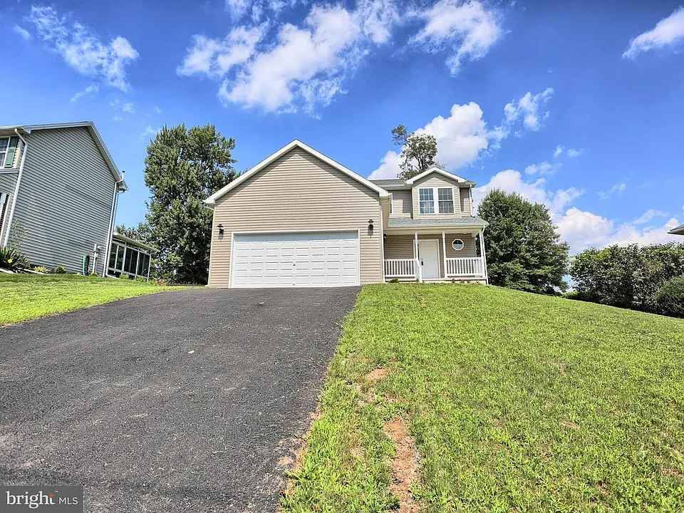 178 Riverview Ter