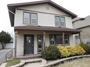 2284 Westview Dr, Des Plaines, IL 60018