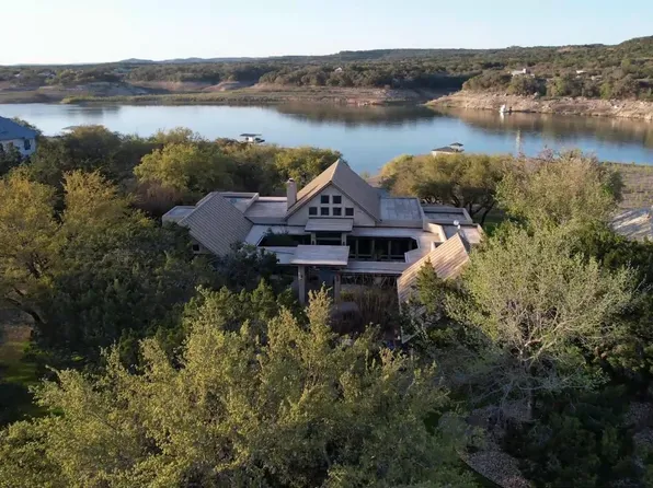 24736 NE Travis Lakeside Cv Circle, Spicewood, TX 78669