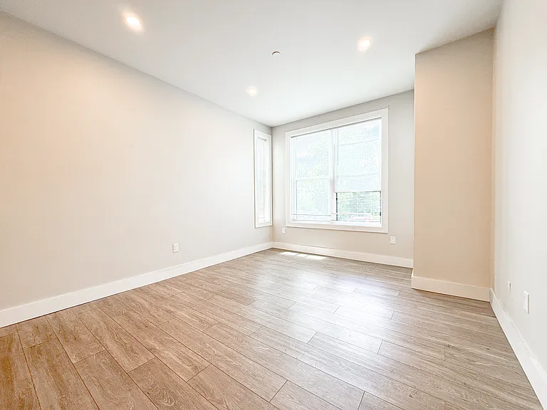 58 River St #3 — Photo 3