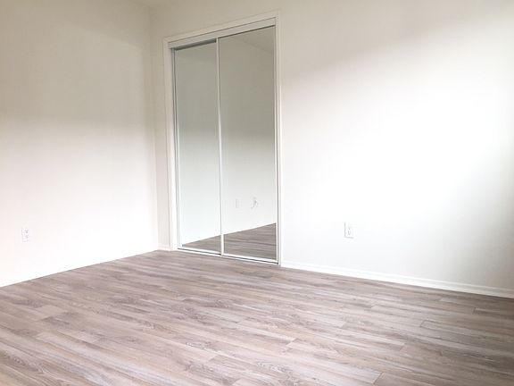 5th image of 949 Lincoln Blvd APT 5