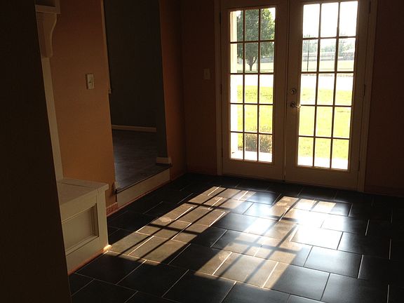 Tile Entry/Mud Room