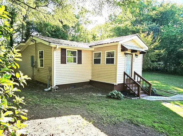 508 S Church Ave, Landrum, SC 29356