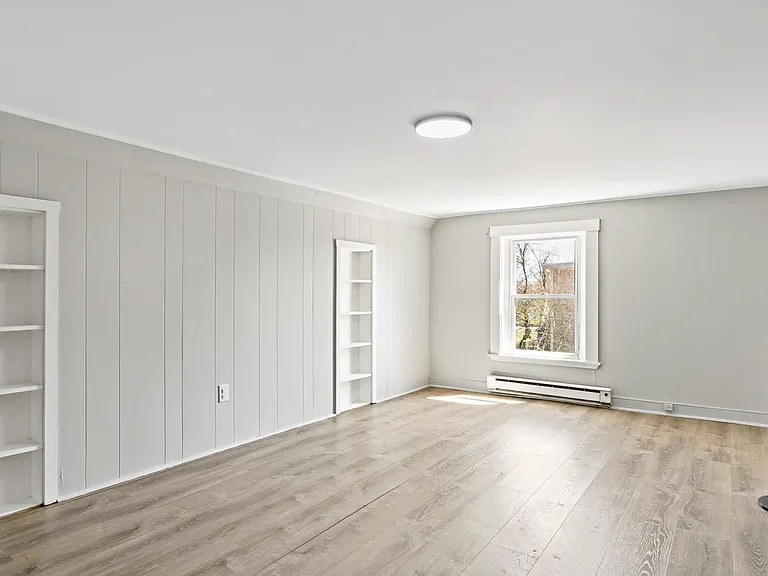 63 W Carpenter St #2F — Photo 7