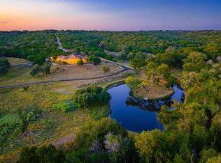 505 Rambling Creek Rd, Kerrville, TX 78028