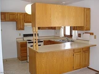 1st image of 501 E McAdoo Way