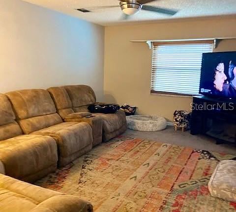 4th image of 1040 Liza St