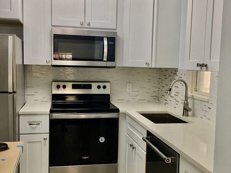 1st image of 1602 SE Green Acres Cir APT U202