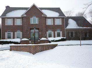 621 Stonegate Pass, Colgate, WI 53017