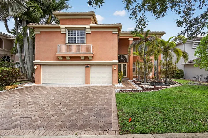 1724 Annandale Cir