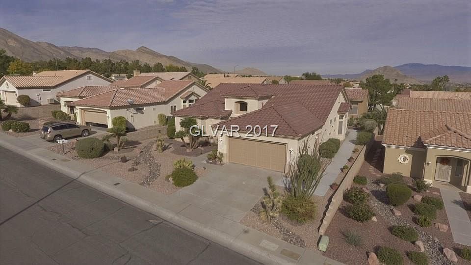 1st image of 10204 Crescent Creek Dr