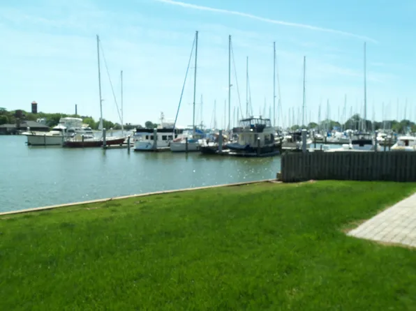 457 Bridge St, Hampton, VA 23669