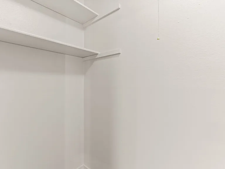 Charbern Apartments — Photo 62