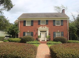 1037 N 6th Ave, Laurel, MS 39440