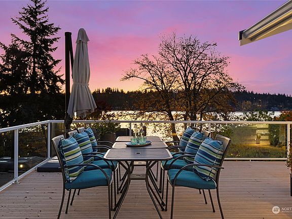 2nd image of 1703 E Lake Sammamish Pkwy NE