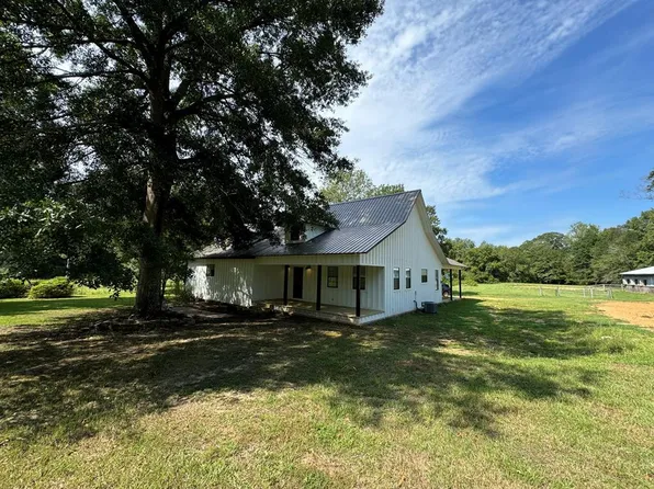 2043 James Rd, Wesson, MS 39191