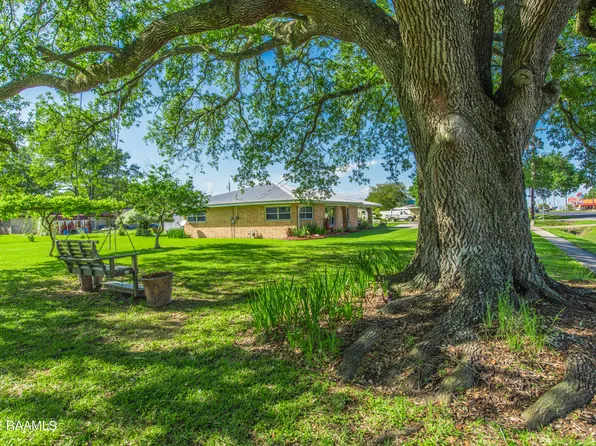 2129 N Main St, Saint Martinville, LA 70582