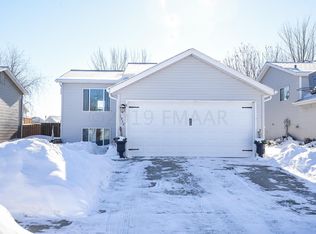 1934 56th Ave S, Fargo, ND 58104