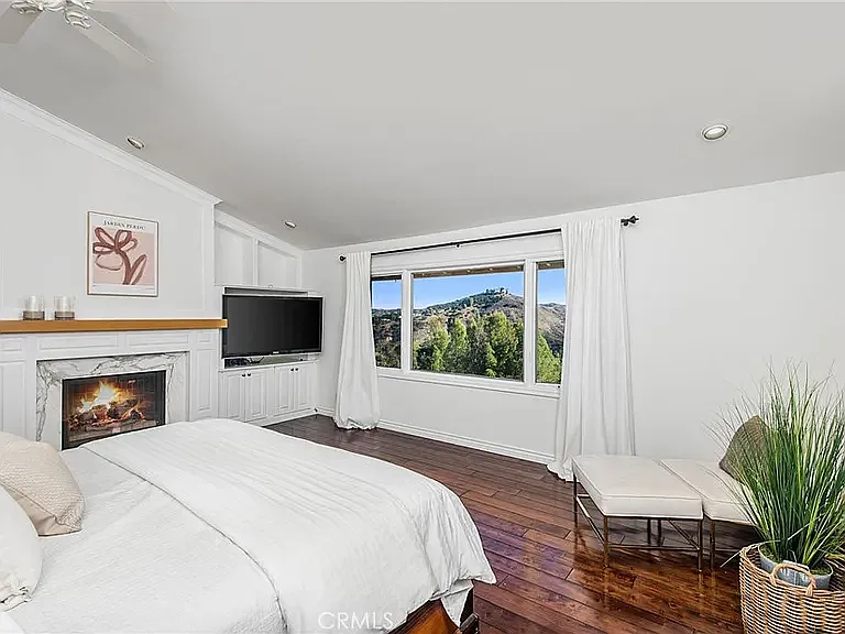 24446 Park Granada — Photo 12