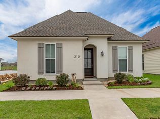 210 Harvey Cay Ln, Youngsville, LA 70592