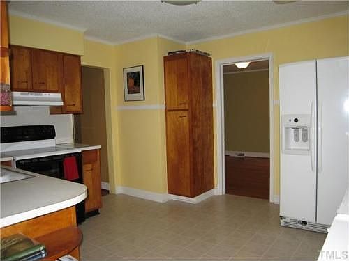 4th image of 509 E Lavender Ave