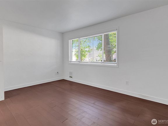 4th image of 417 23rd Avenue #2