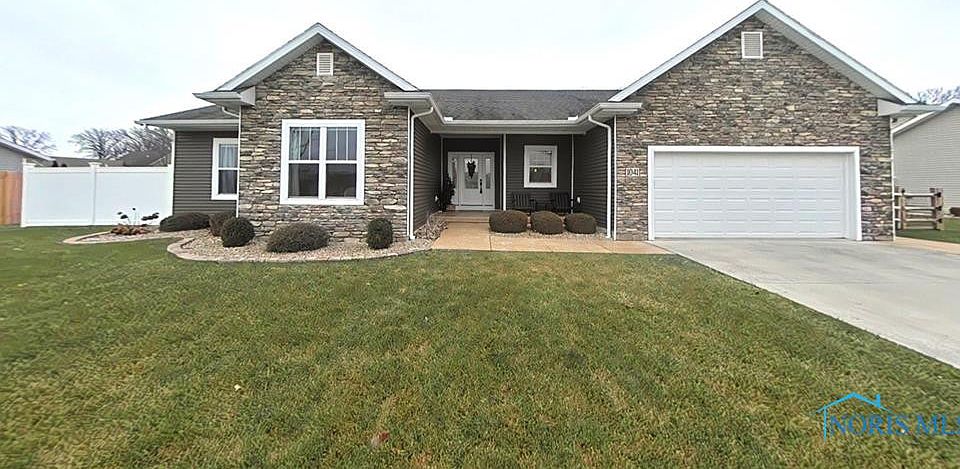 1st image of 1041 White Birch Dr