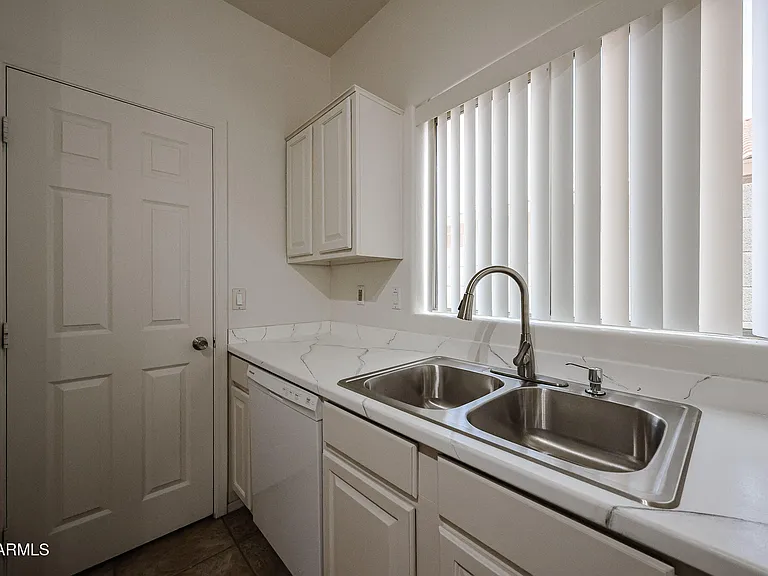 453 N 105th Pl — Photo 18